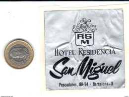 ETIQUETA DE HOTEL  - HOTEL RESIDENCIA SAN MIGUEL   -BARCELONA (CON CHARNELA) - Etiquettes D'hotels