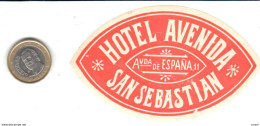 ETIQUETA DE HOTEL  -HOTEL AVENIDA -SAN SEBASTIAN - Etiquettes D'hotels