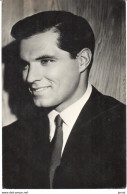 FOTOGRAFIA   DEL  ACTOR   JOHN GAVIN  (8 DE ABRIL 1931 ) - Photos