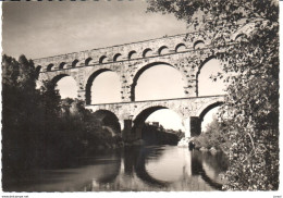 POSTAL   REMOULINS (GARD)  FRANCIA  - EL PUENTE DE GARD  ( LE PONT DU GARD) - Remoulins