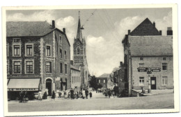 Beauraing - Place St-Roch Vue Vers L'Eglise - Beauraing