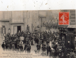 LE CHAMBON-FEUGEROLLES LE DEPART DES INCULPES DE L'INCENDIE DE L'HOTEL-DE-VILLE POUR LA PRISON DE BELLEVUE - Le Chambon Feugerolles