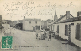 44 - LES MOUTIERS EN RETZ - Grande Rue En 1910 - Les Moutiers-en-Retz