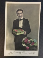 CPA Homme En Smoking Avec Des Fleurs, 1920, Man In Tuxedo With Flowers - Hommes