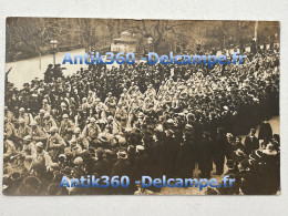 CPA Carte-photo WW1 Guerre 14-18 COLMAR (68) Défilé La Musique Du 127e RI Place Rapp 18 Novembre 1918 Photographe Schoy - Colmar