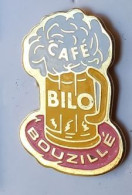 YY505 Pin's Chope Bière Beer Café Bilo Bouzillé Maine-et-Loire Achat Immédiat - Bière