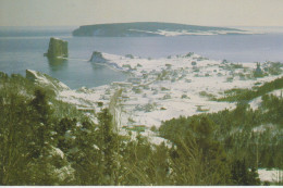 Vue De Haut, Rocher  Percé Ile Bonnaventire, Cap Mont Joli, Village Route 132 Scène D'hiver  Percé Québec Canada 2 S - Percé