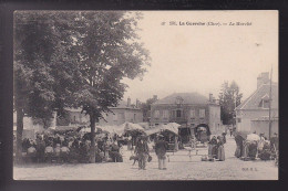 CP 18 LA GUERCHE Le Marché - La Guerche Sur L'Aubois