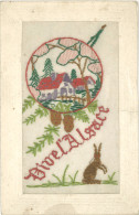 B Brodée, Vive L’Alsace ( Lapin & Village ) - Embroidered