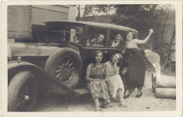 B Automobile – Carte-photo Automobile à Identifier, Femmes - Passenger Cars