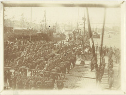 TB Photo Inauguration Bateau Dans Un Port, Fête, Soldats - Orte