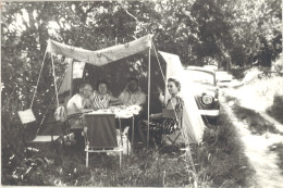 TB Photo Famille , Pique-nique En Camping, Automobile - Coches
