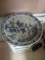 Assiette Ancien Delft  Diamètre 39,5 Cm Petite égrenure - Jugendstil / Art Déco