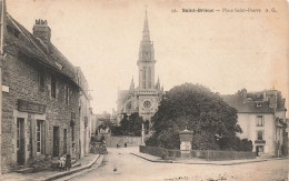 St Brieuc * Place St Pierre * Epicerie * Enfants Villageois * 1907 - Saint-Brieuc