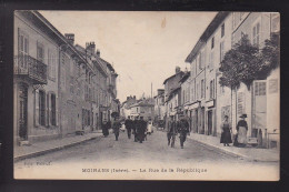 CP 38 MOIRANS La Rue De La Republique - Moirans