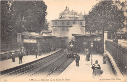 PARIS- INTERIEUR DE LA GARE DE PASSY - Stations, Underground