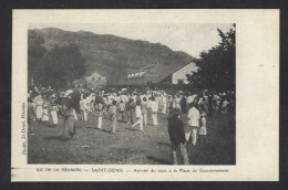 CPA Ile De La Réunion Non Circulé Saint Denis Arrivée Du Train Chemin De Fer Gare - Saint Denis