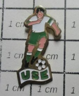 513K Pin's Pins / Beau Et Rare / SPORTS / FOOBALL CLUB USE U.S.E. - Calcio