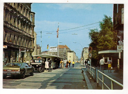 BERLIN - Check Point Charly. - Mur De Berlin