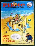 Magazine Pilote - N° 409 - 24 Août 1967 - Pilotorama : Le Château De Fontainebleau - Pilote