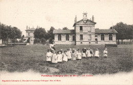 Fontenay Trésigny * Vue Sur Les écoles * Groupe D'enfants - Fontenay Tresigny