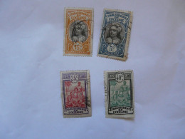 LOT DE 4 TIMBRES ETABLISSEMENTS DE L'OCEANIE - Autres - Océanie