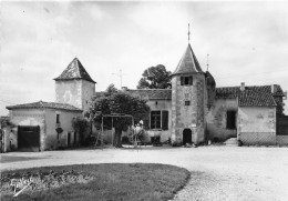 Blanzac * Le Champagne * Logis Du Maine Giraud Où Habita Alfred De Vigny * Vignoble Vin - Altri & Non Classificati