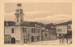 Montaigu De Quercy * La Place Et La Mairie - Montaigu De Quercy