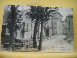 47 5753 CPA 1915 - LAVARDAC - ANIMATION. (FONTAINE ET PLACE DU VILLAGE) - Lavardac