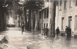 CPA-PHOTO Animée (92) Ou (65) ? Avenue De La Gare Inondations - Floods