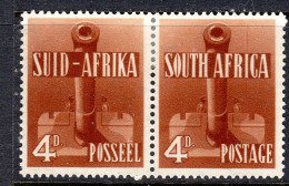 SOUTH AFRICA - 1941 GUNS 4d STAMP PAIR FINE MOUNTED MINT MM * SG 92 - Neufs