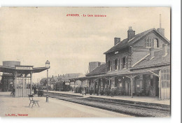 CPA 59 Avesnès La Gare Train Tramway  - Avesnes Sur Helpe