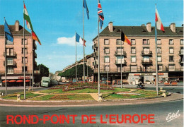 Troyes * Le Rond Point De L'europe Et L'avenue Du 1er Mai * Bar Restaurant - Troyes