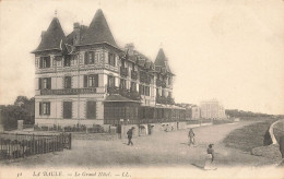 La Baule * Route Et Le Grand Hôtel - La Baule-Escoublac