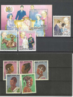 Anniversaire De La Reine Mère 1900-1985 Bloc Feuillet Avec Timbres - Burkina Faso (1984-...)