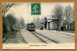 NESLES-LA-VALLEE  (95)  : " LA GARE " - Nesles-la-Vallée