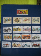 T 262 Lot De Timbres  MOTOCYCLETTE MOTOS Motocyclettes Cyclomoteurs  (17 Timbres) - Motorräder