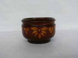 VINTAGE SMALL WOODEN BOWL #2042 - Pots