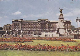 AK 173721 ENGLAND - London - Buckingham Palace And Victoria Monument - Buckingham Palace