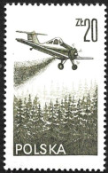 POLOGNE  1977   -   PA 57  -  Avion PZL-106 - Oblitéré - Usados