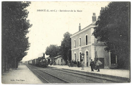 DROUE - Intérieur De La Gare - TRAIN - Droue