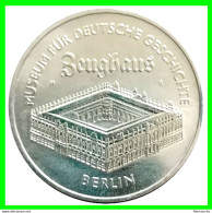 ( GERMANY DDR ) REPUBLICA DEMOCRATICA DE ALEMANIA AÑO 1990 MONEDA DE 5-DM - KM-135   ZEUGHAUS MUSEUM IN BERLIN ) - 5 Marchi