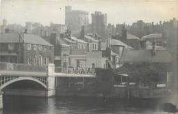 WINDSOR - La Tamise Et Le Chateau, Carte Photo Vers 1900. - Windsor