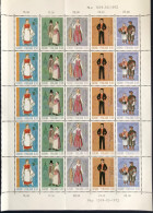 Finland - Suomi - VEL1/33 - 1972 - MNH - Michel 710#714 - Nationale Klederdracht - Hojas Completas