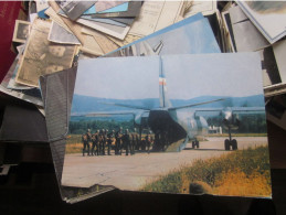 Boarding The Military On The Plane   21x29 Cm - Publicidad