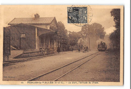 CPA 95 Nesles La Vallée La Gare Train Tramway - Nesles-la-Vallée