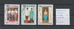 (TJ) Klederdracht & Folklore - Cambodga YT 1040/42 (gest./obl./used) - Costumes