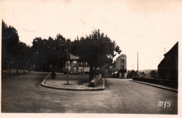 Gourdon - Allée De La République - Gourdon