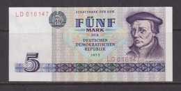 EAST GERMANY -  1975 5 Mark UNC/aUNC  Banknote - 5 Mark