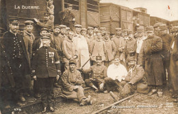 Militaria * Carte Photo * Les Prisonniers Allemands Pendant La Guerre 1914 1918 * Ww1 - Guerre 1914-18